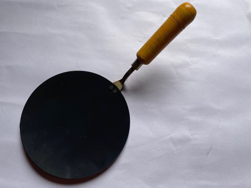 Dhir Black iron tawa 8 inch with handle Tawa 20.32 cm diameter  (Wooden, Iron)