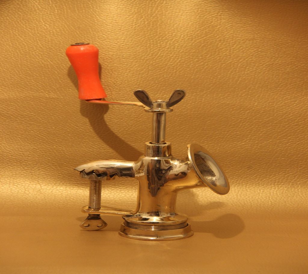 Pitoler Semai Machine