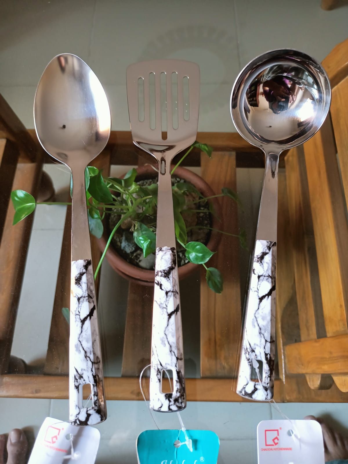 3 Pcs Curry Spoon Set Steel and Marble Design Plastic Handle Black & White Color