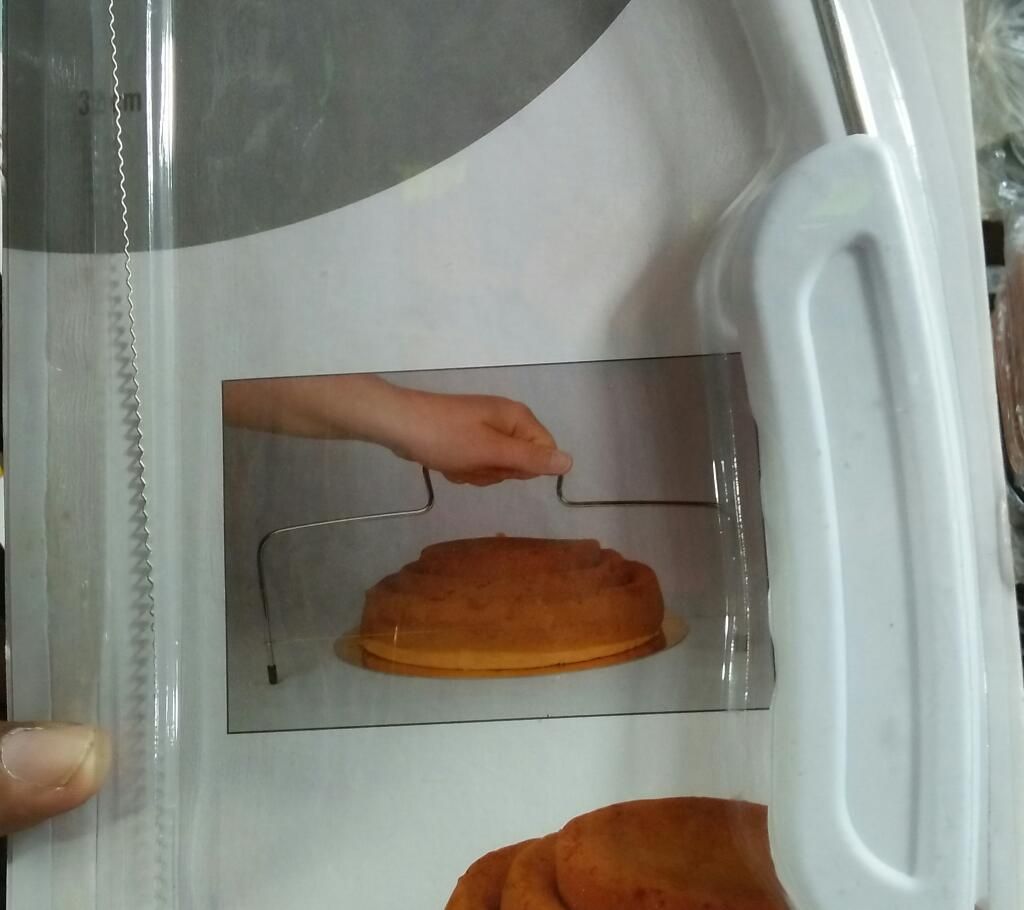 cake slicer