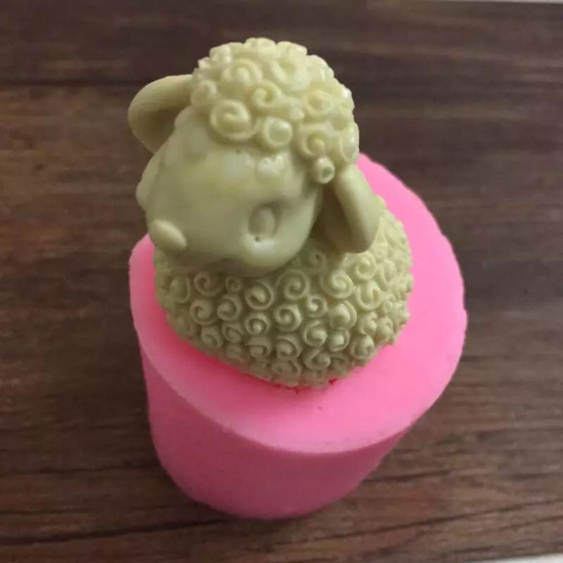 3D Sheep Candle Silicone Molds Soap Resin Clay Salt Ccarving Mold Fondant Cake Decorating Tools Chocolate Candy Moulds H547