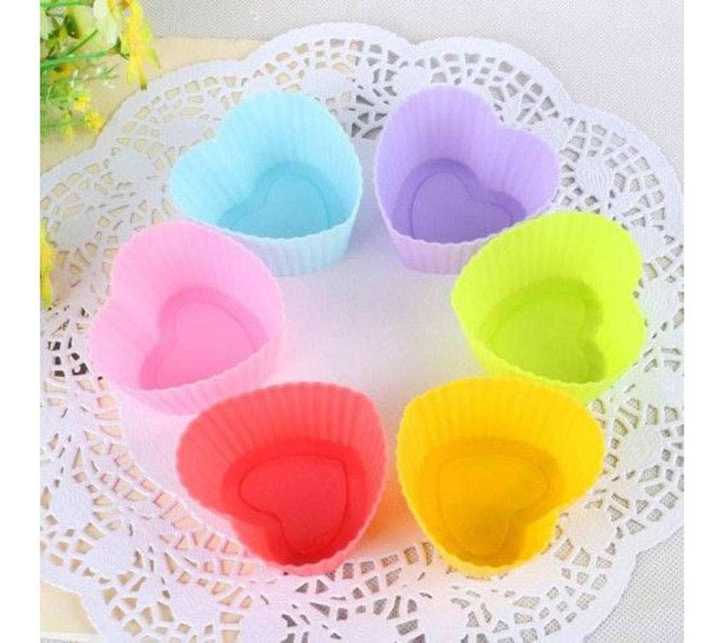 Heart shaped cake maker dies (6)