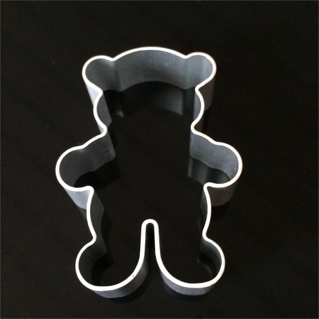 Specialized Metal Alloy Cake Cookie Bakeware Mould Fondant Cookie Cutters Biscuit Mold Kitchen Diy Little Bear D857