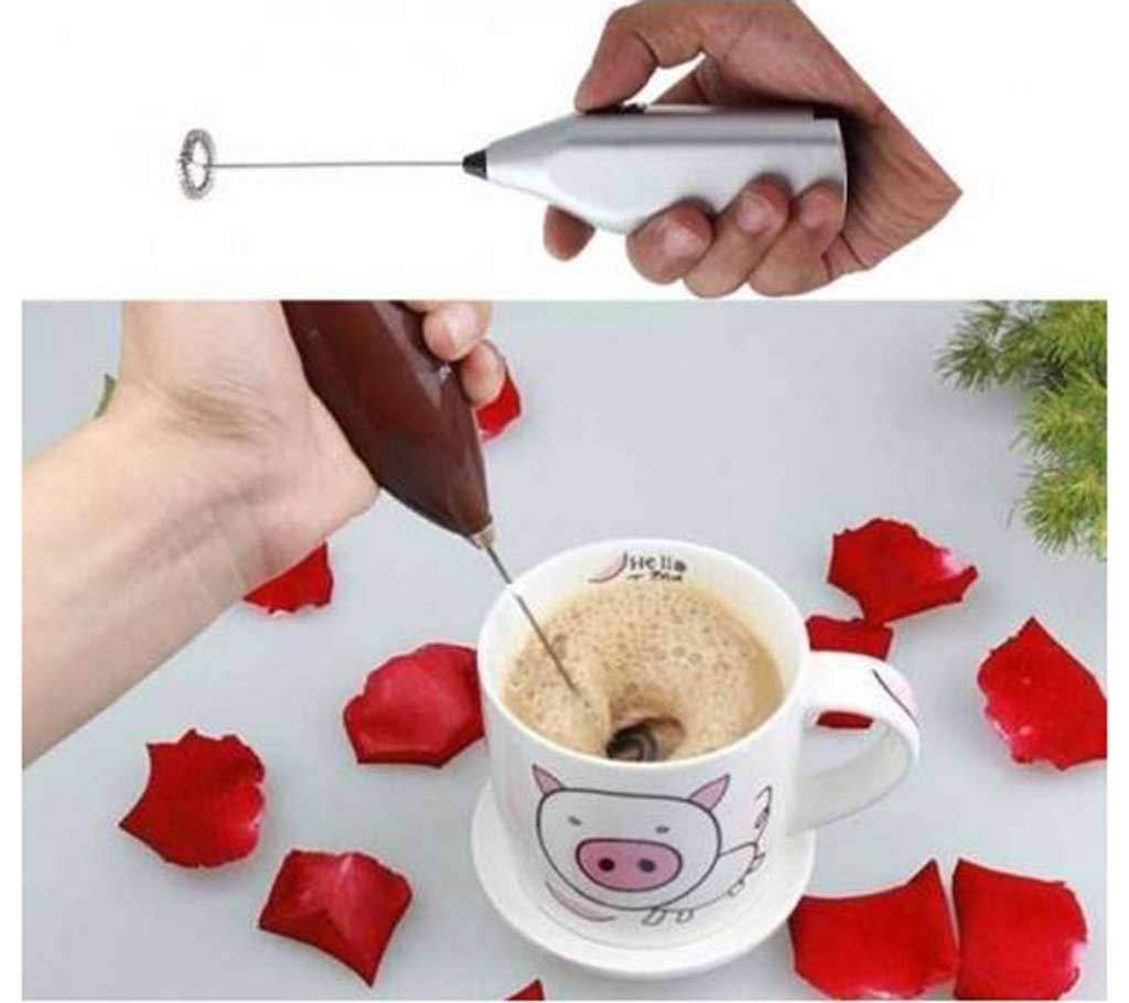 Mini drink frother and mixer