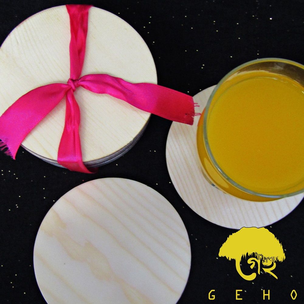 Wooden Natural Finish Coaster Set Of 6 Pieces