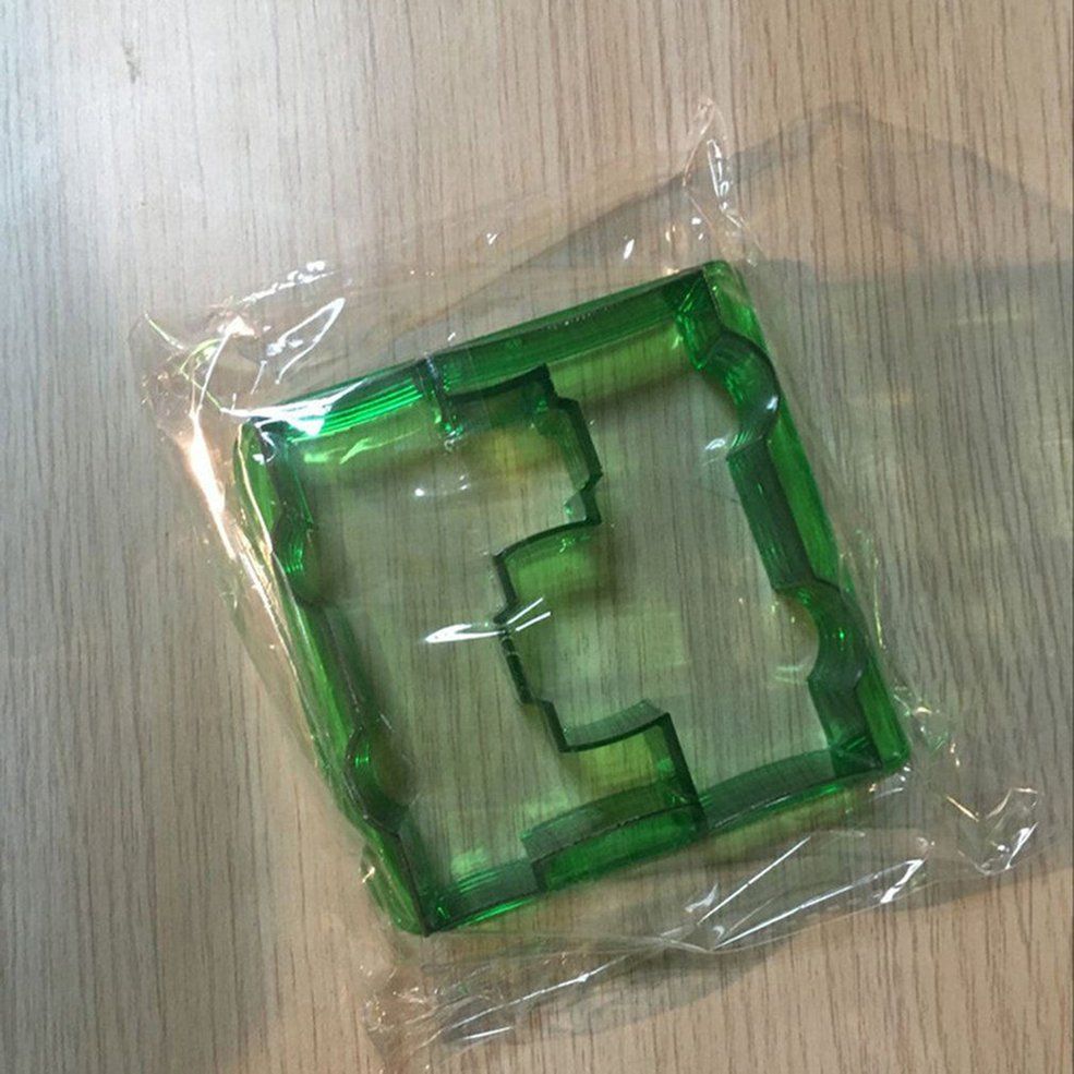 Kitchen Baking Tools Car Crown Sandwich Mold Plastic Sandwich Cutting Mold-Green Car