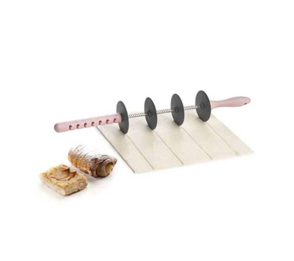 4 Blade Roller (Dough Cutter)