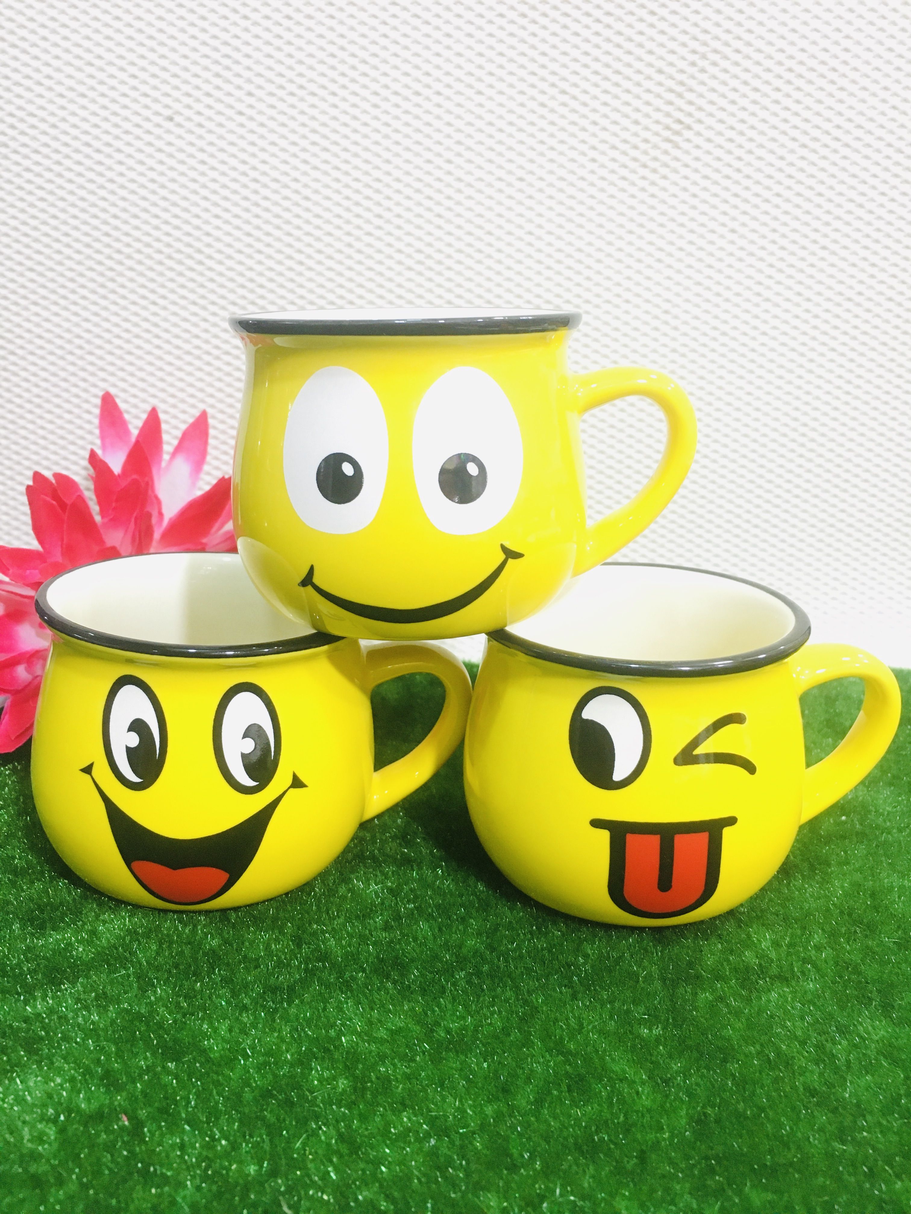 Different style Emoji Mug with nice looks