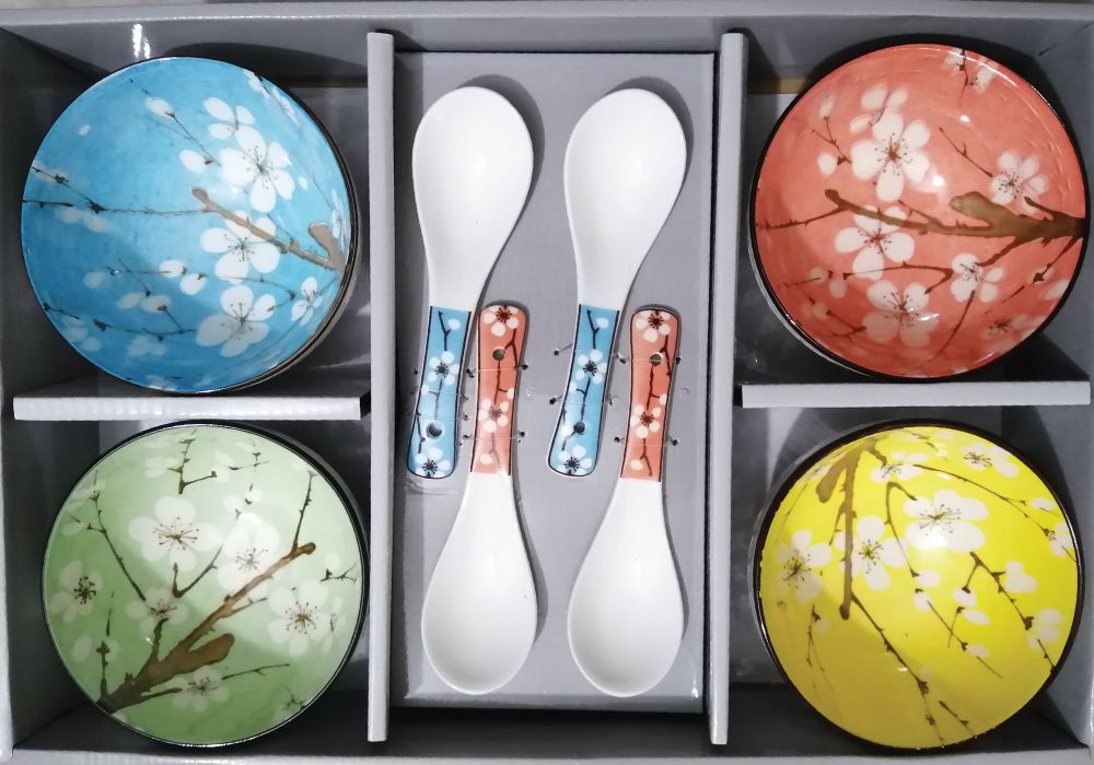 4PCS/set Bowls and spoons, Classical Ceramic pink yellow colorful Kitchen Soup Bowl For gift