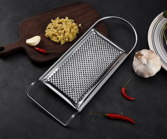 Stainless Steel Silver Colour Grater Vegetables Cutter Fruit Melon Peeler Potato Carrot Slicer Multifunction Kitchen Gadget Garlic Ginger Presser For Home and Kitchen