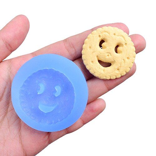 BYL270U 36.6mm Flower Cabochon Silicone Mold - Earring Jewelry Cabochon Charm Necklace Resin Chocolate Candy Cupcake Topper