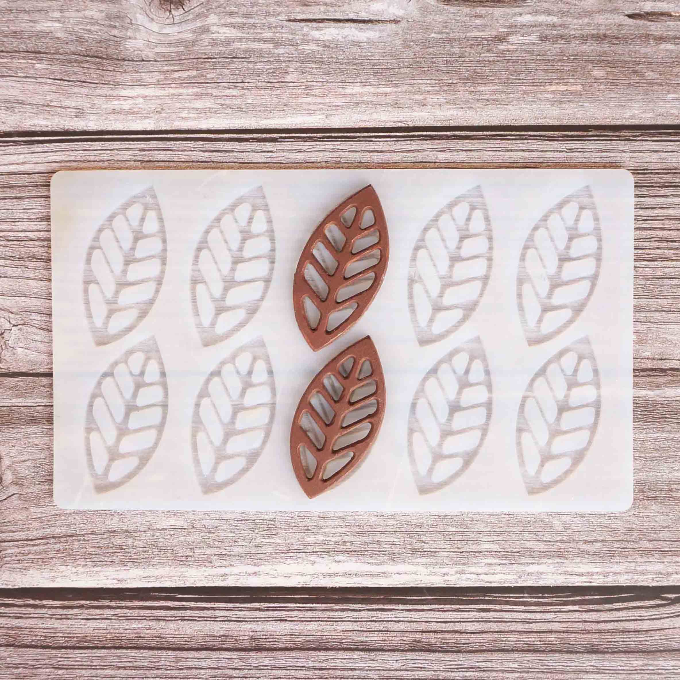 Hollow leaves Shape Chocolate Transfer Sheet Mould Cake Decorating Tools Silicone Mold Baking Stencil Chablon