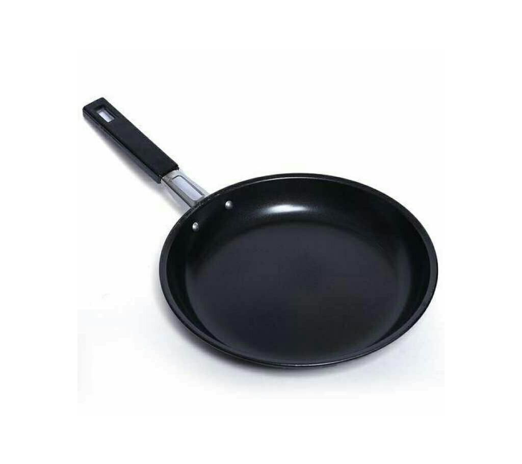 Black fry pan