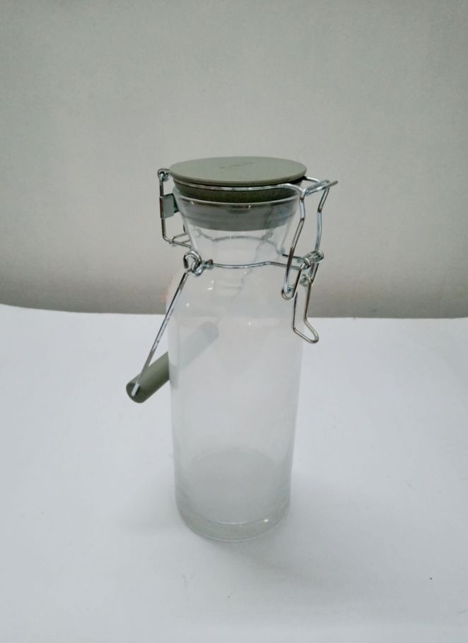 Milk pitcher made by glass, milk bottle, juice bottle, with stylish handle