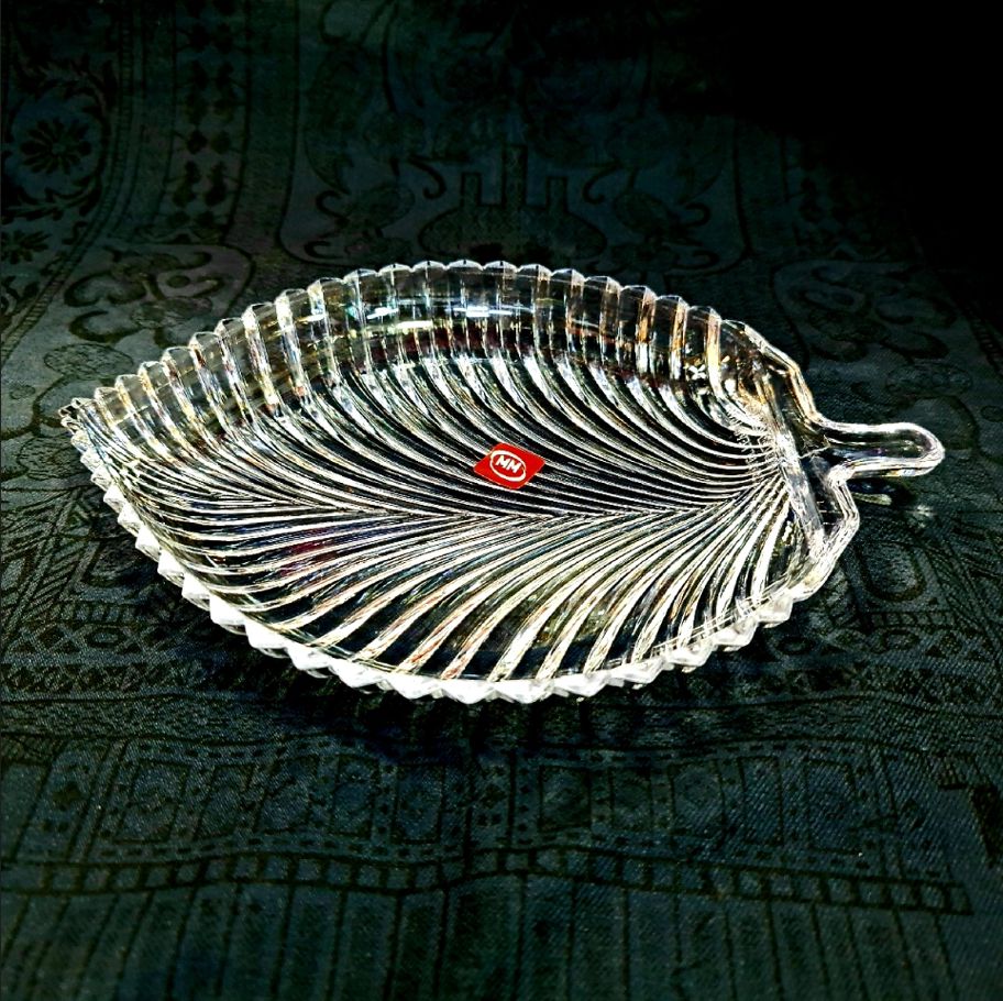 Plastic Crystal Leaf Shape tray For Decoration And Kitchenware  (Big Size)