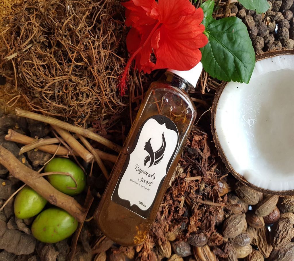 300ml Rapunzels Secret Herbal Hair Oil (SU541)