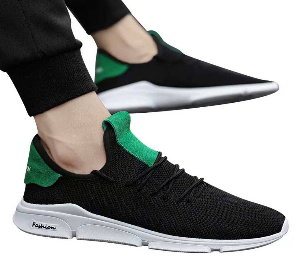 Black casual shoe