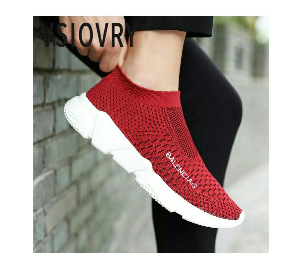 belenciag running sneaker