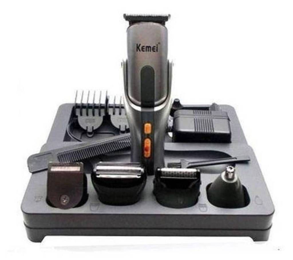 8 in 1 Rechargeable Shaver and Trimmer Km-680A - Silver No Ratings.