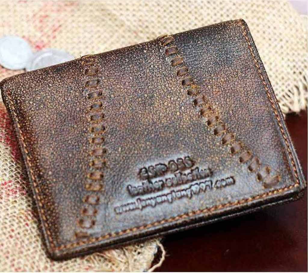 Gents Leather Made Regular Shaped