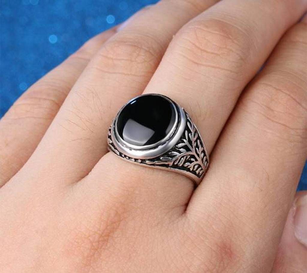 Vintage Stone Crafted Finger Ring for Men