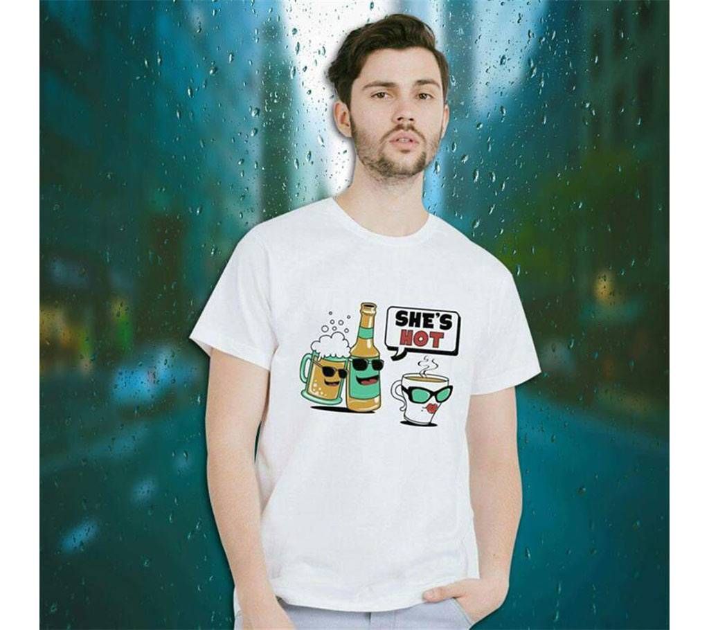 She is Hot Menz Round Neck T-Shirt