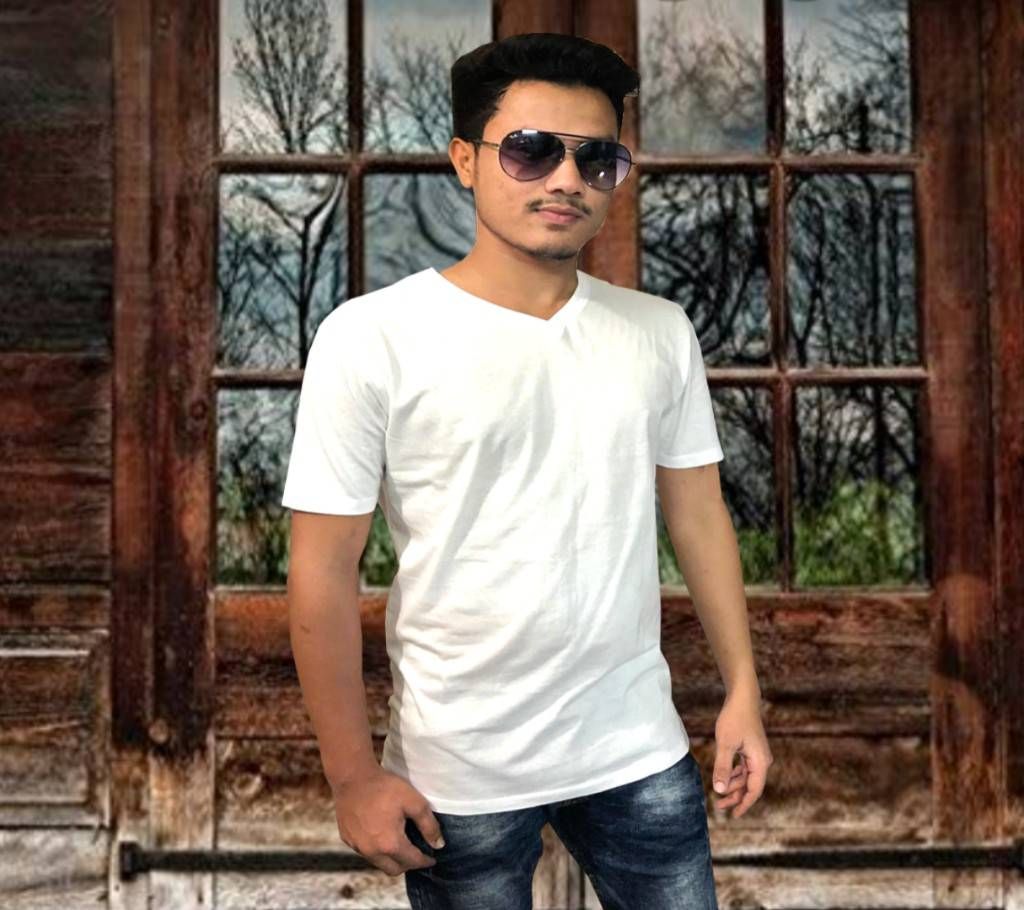 GENT'S PURE-COTTON, HALF-SLEEVE T-SHIRT.