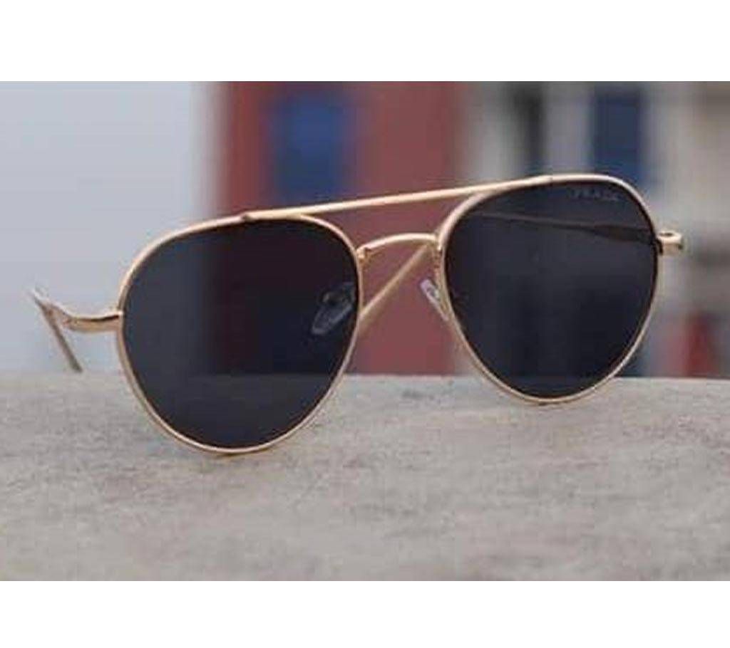 Man sunglass silver