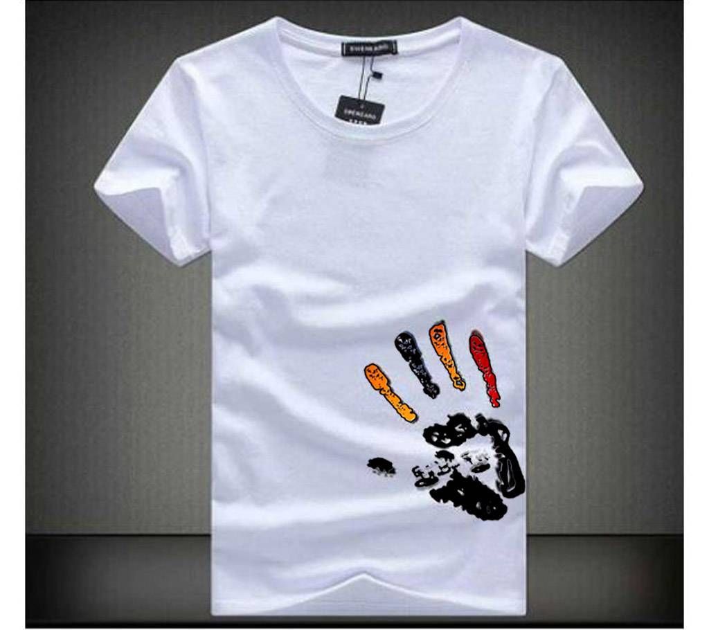 Hand-fashionable-t-shirt