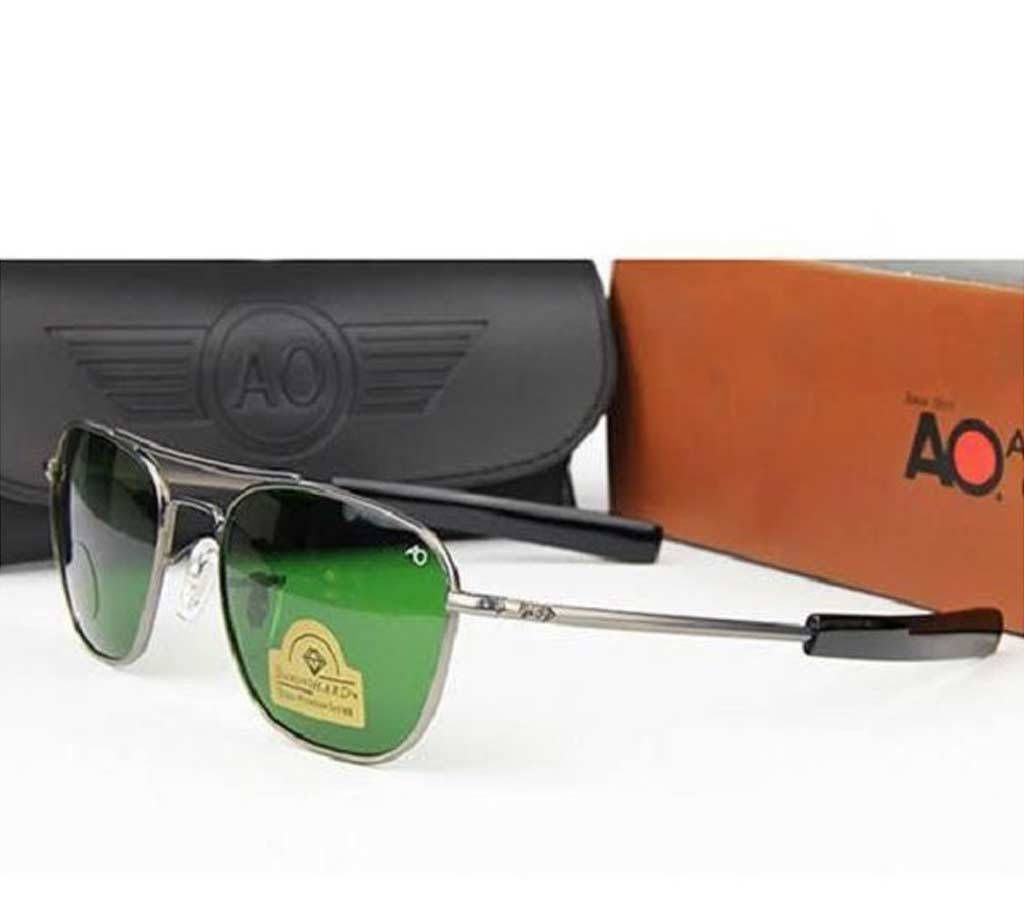 Men Military Design Sunglasses with Stylish Box
