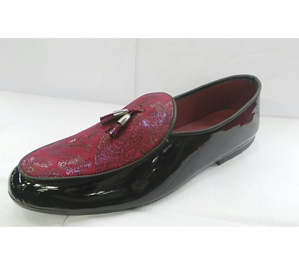 casual glossy loafer for men