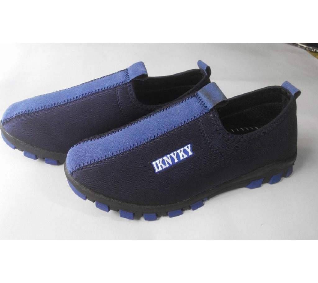 Gents Walking Shoes