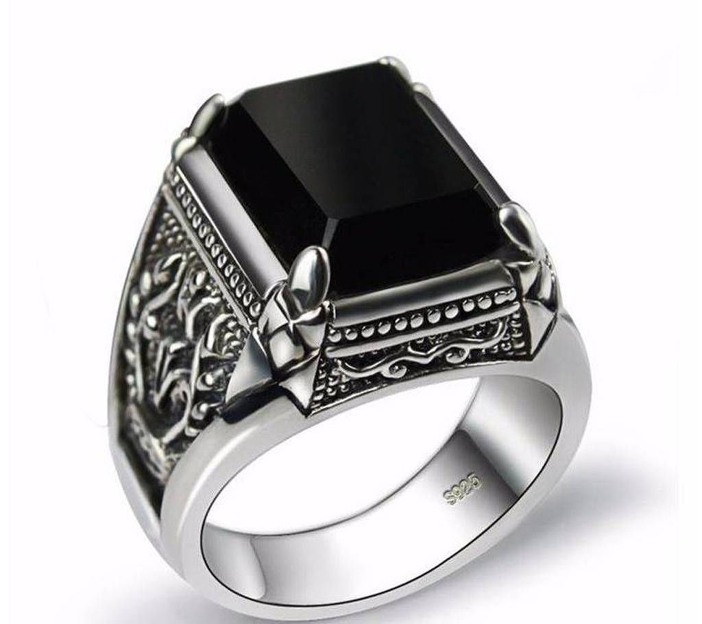 Mans Finger Ring