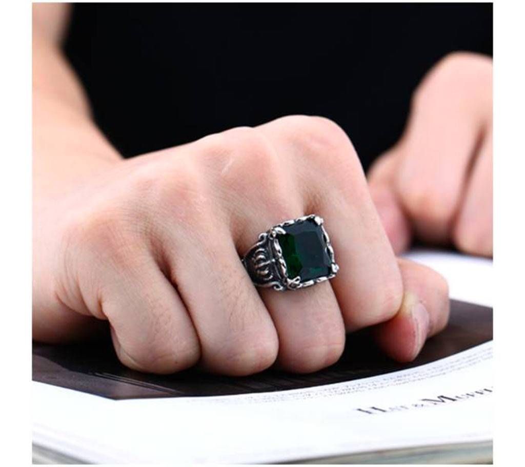 Black stone setting finger ring for men