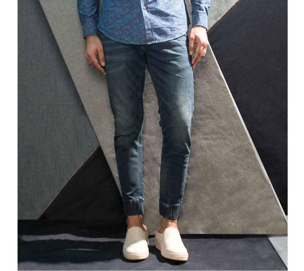 Grameen UNIQLO Denim Jogger pants

