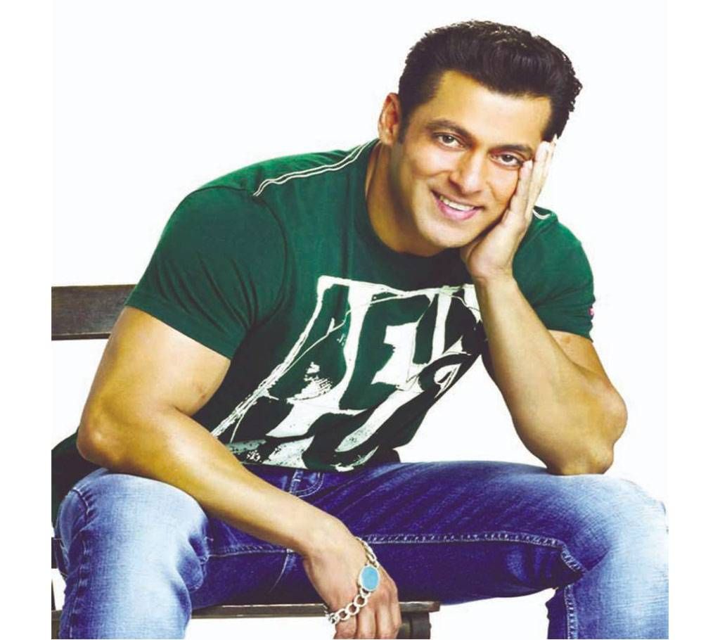 Salman Khan bracelet with blue stone stylist silver
