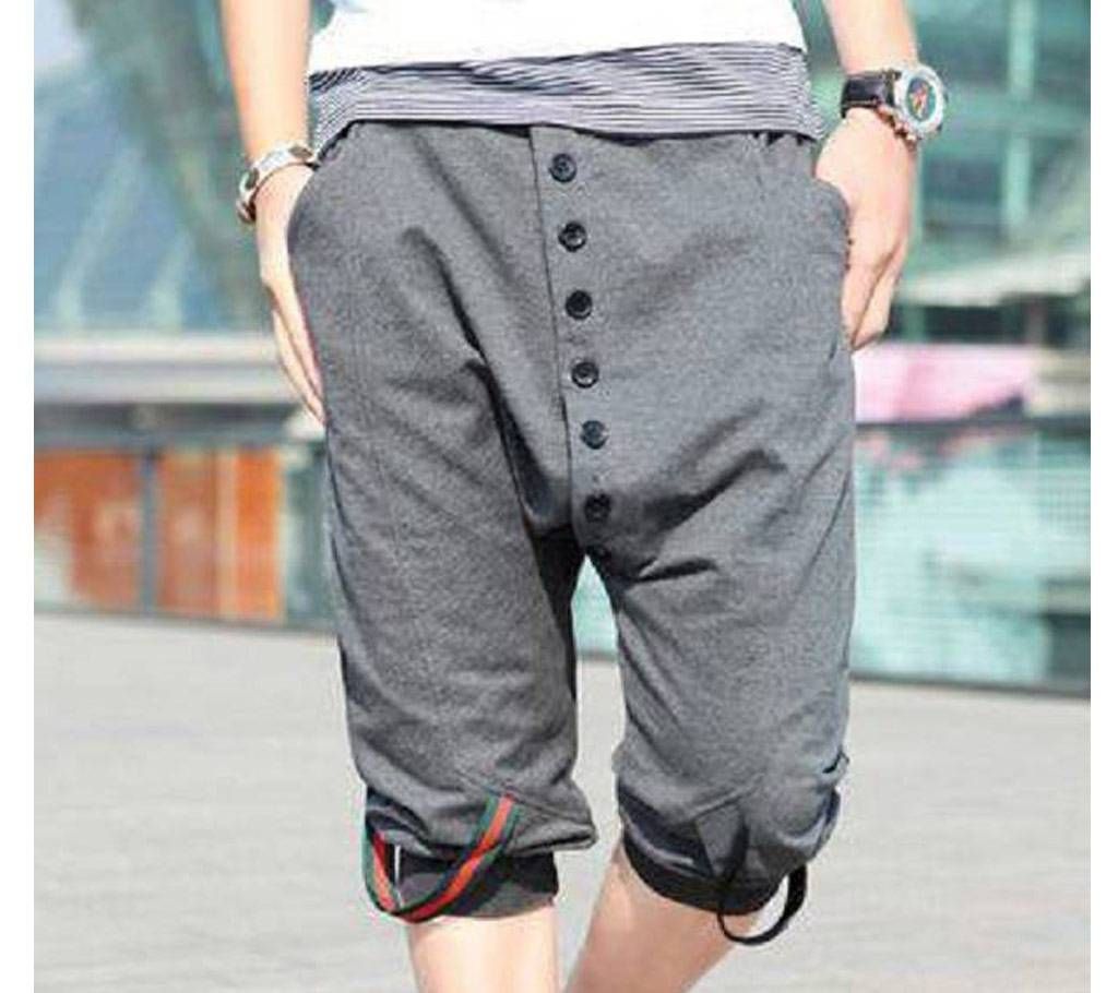 Stylish three quarter pant
