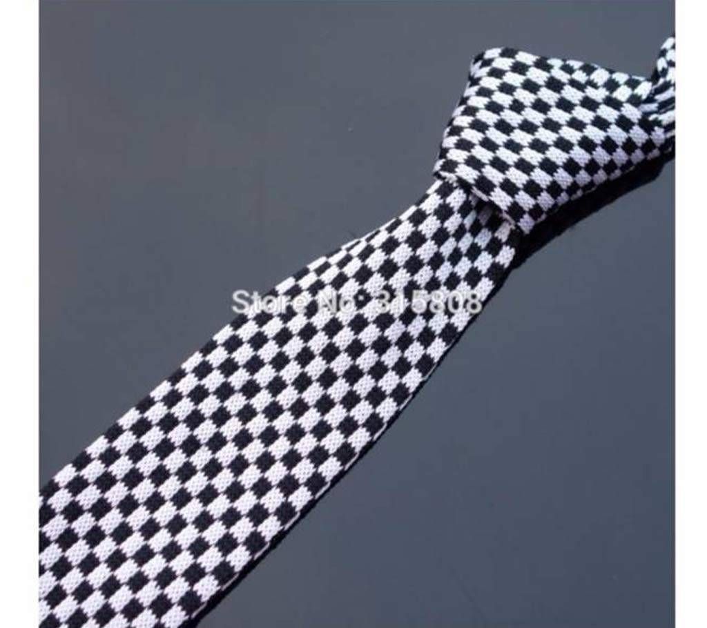 Slim Knitted  Black White Checked Skinny Flat Head Ties