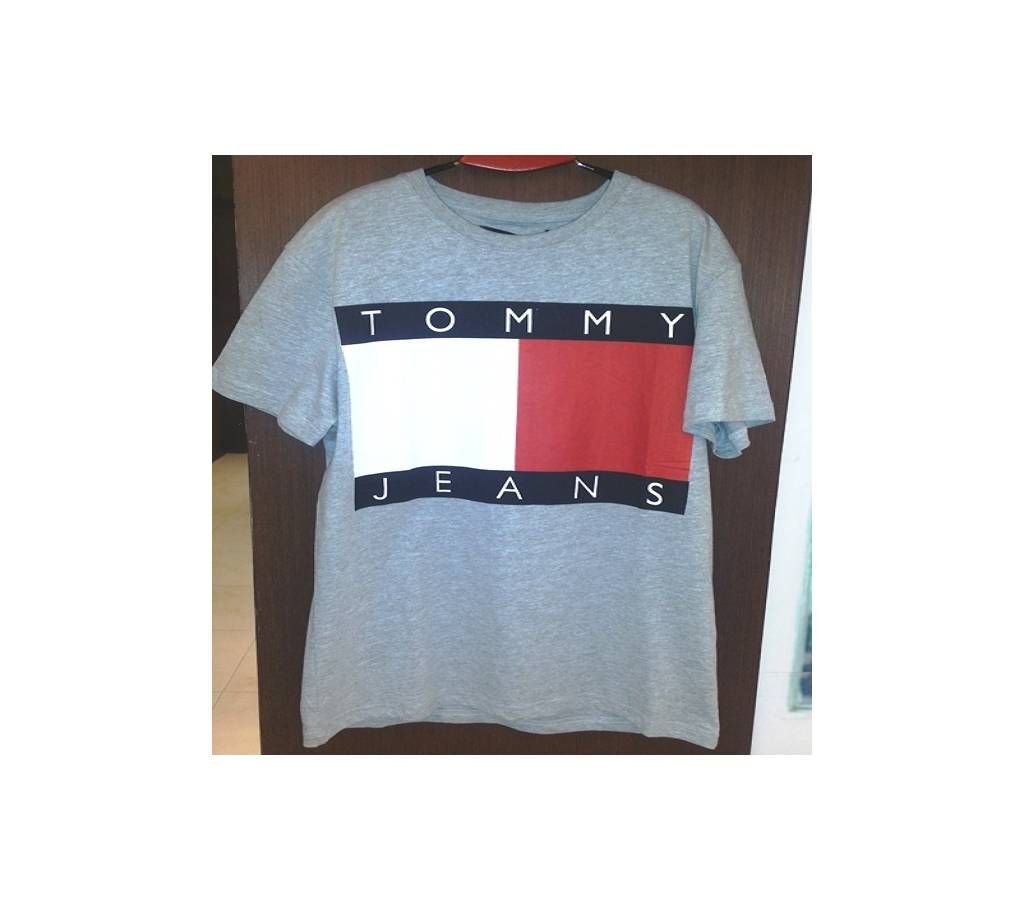 25% Discount Tommy Hilfiger T-Shirt