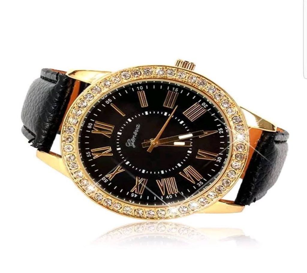 Hot Geneva Womens Watch Leather Band Rhinestone Quartz Movement Wrist Watch