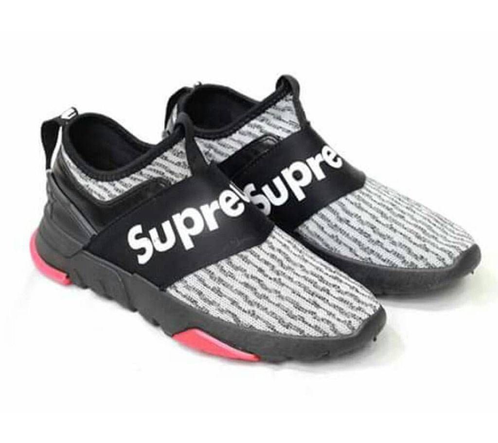 SUPREME STYLISH LOW SNIKERS FOR MEN