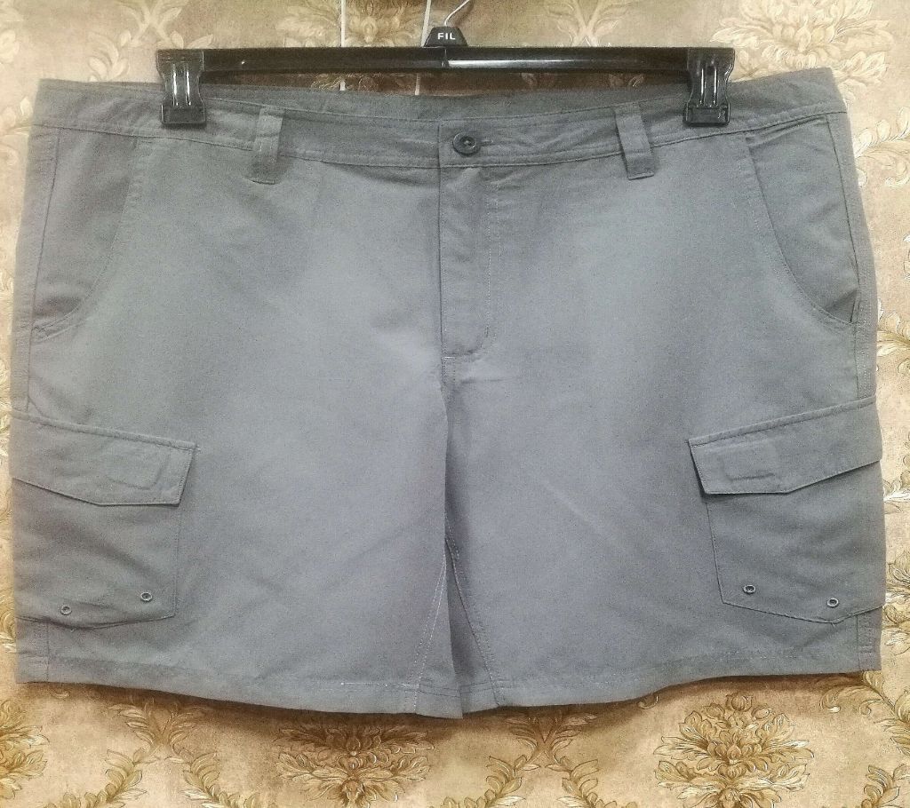 Mens Cargo Short in Ash