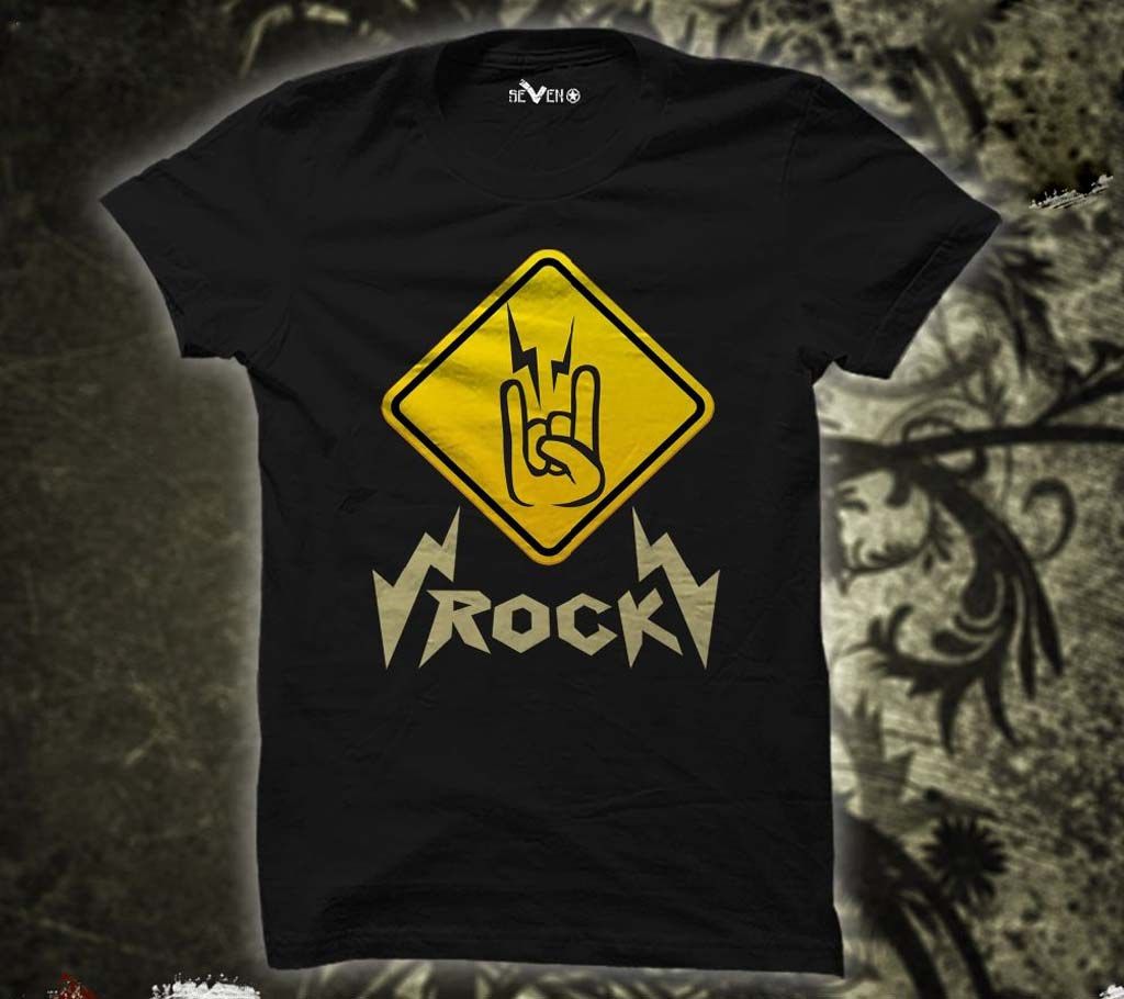 Half sleeve black t-shirt