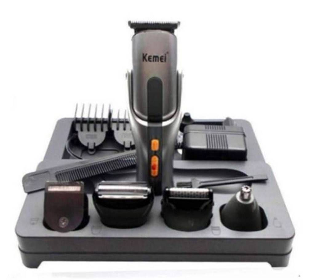 KEMEI KM-680A 8 in 1 Rechargeable Shaver and Trimmer - Silver