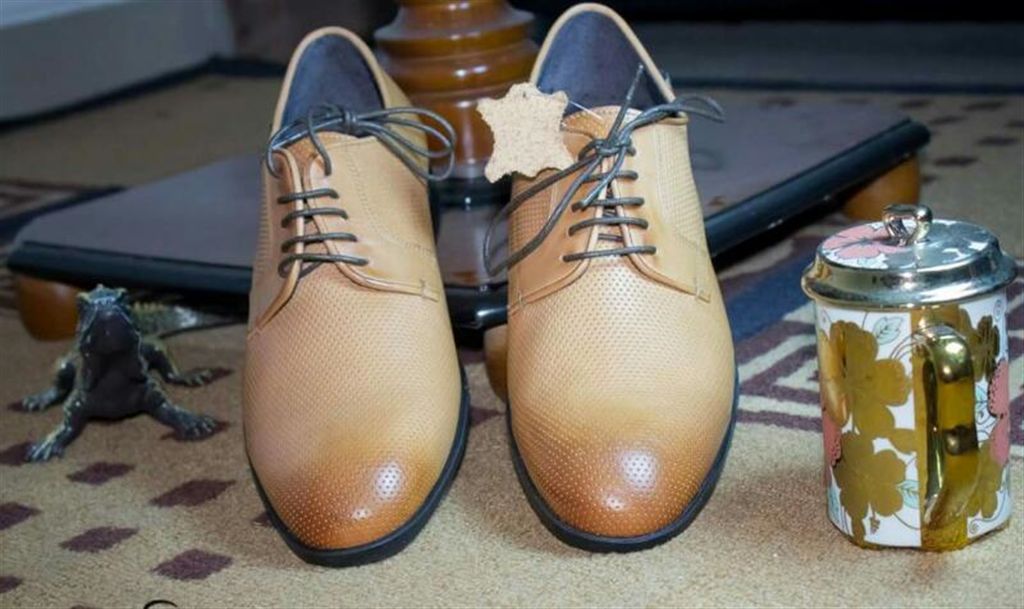 elegant derby shoe