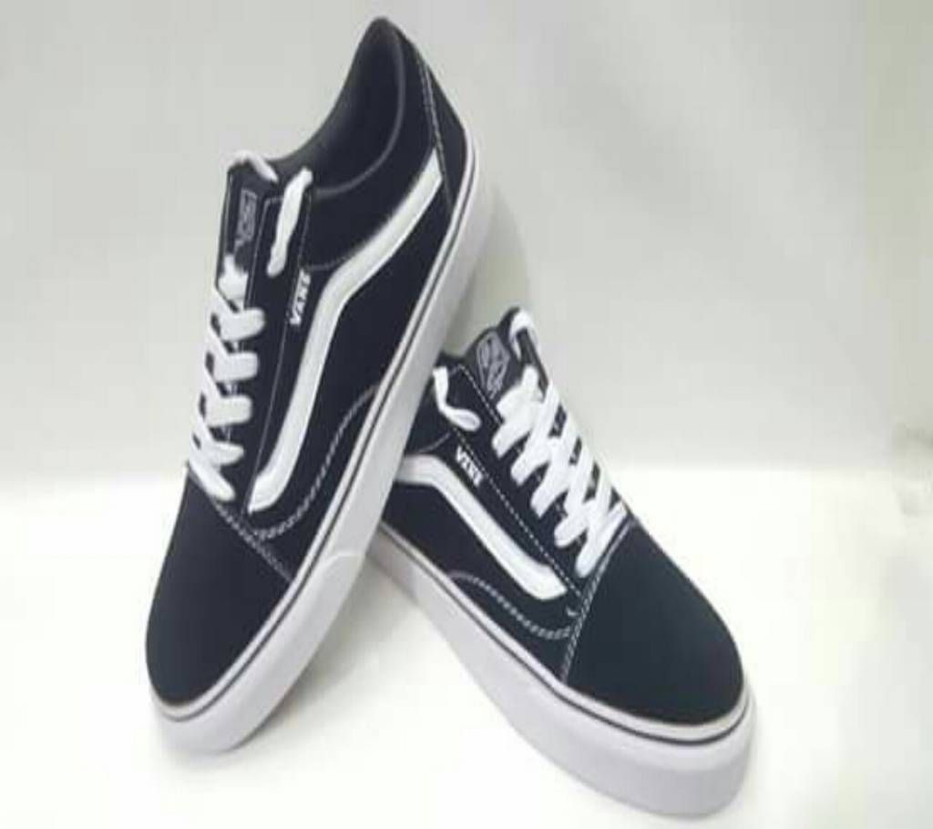 STYLISH LOW CONVERSE FOR MEN