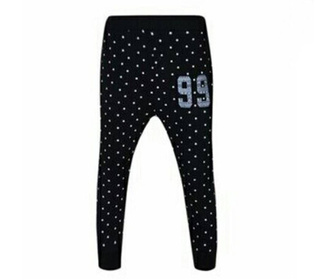 Stretched Three Quarter Pant - Black