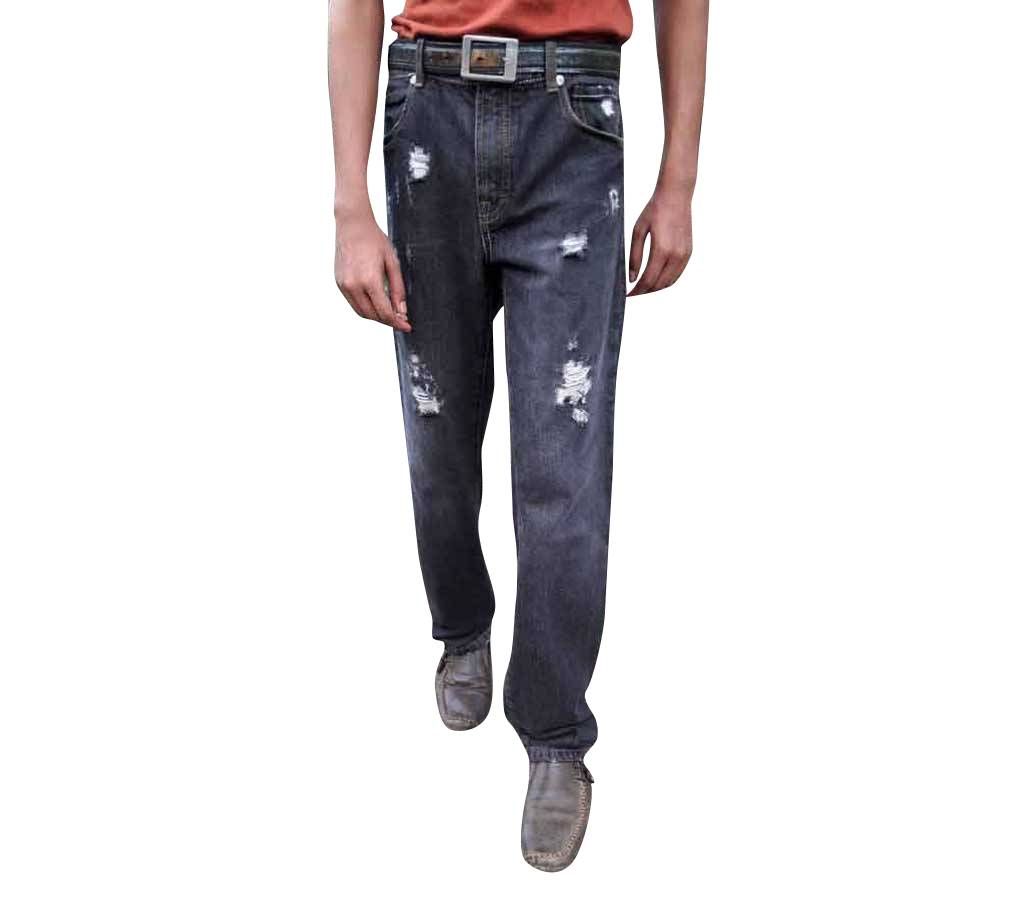 Men's scratched jeans pant
