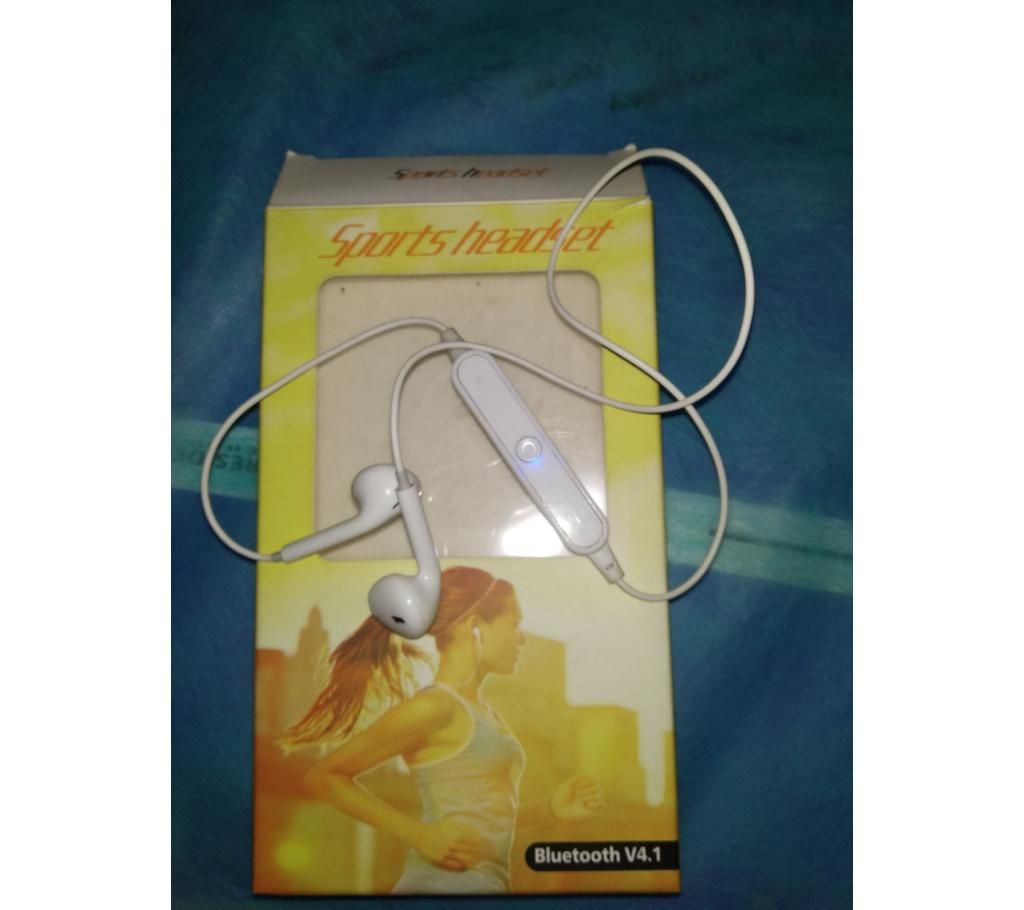 Bluetooth Yearphone