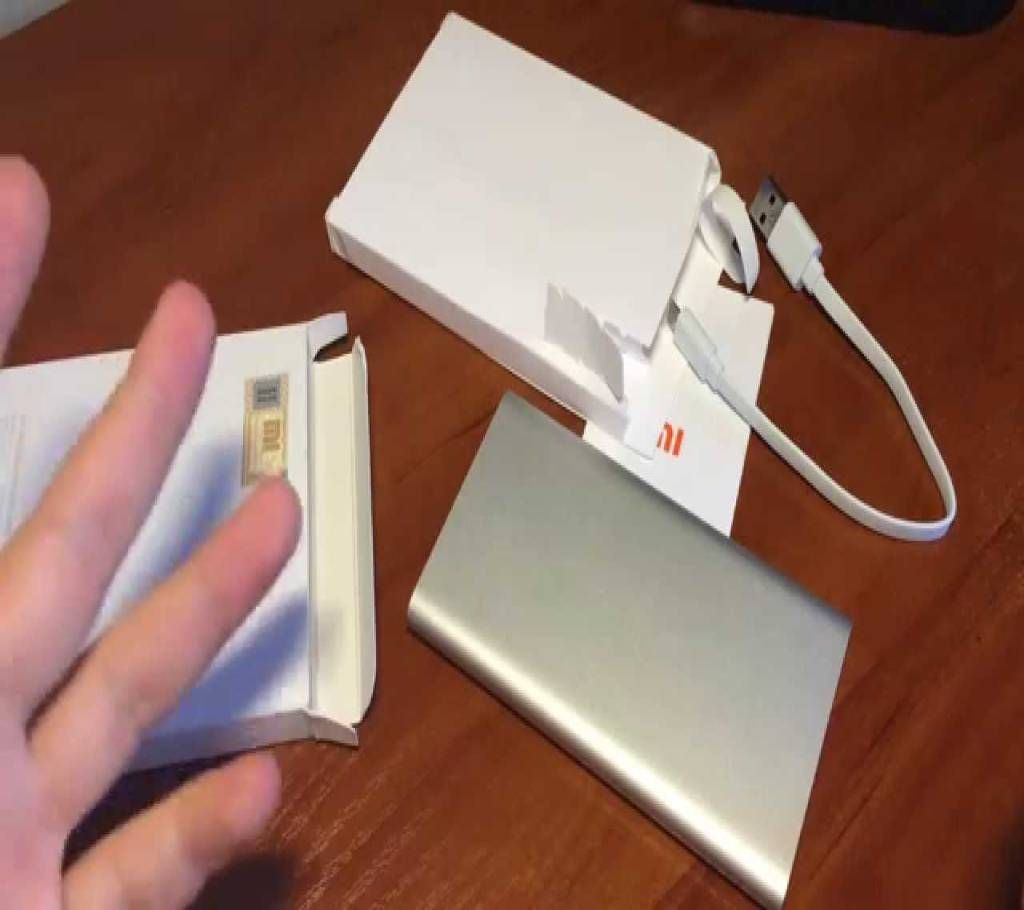 MI power bank 5000mah